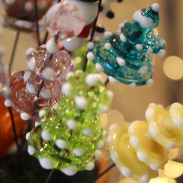 5 trees surprise en verre filé au chalumeau , créations uniques - Perles - Bijoux perles - Lampwork bead - Perles Chalumeau