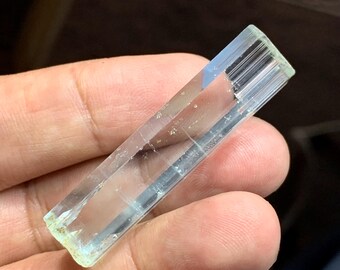 希少 パキスタン産 アクアマリン 標本 原石 天然石 パワーストーン 34.5カラット天然アクアマリン結晶標本、原石アクアマリンヒーリング