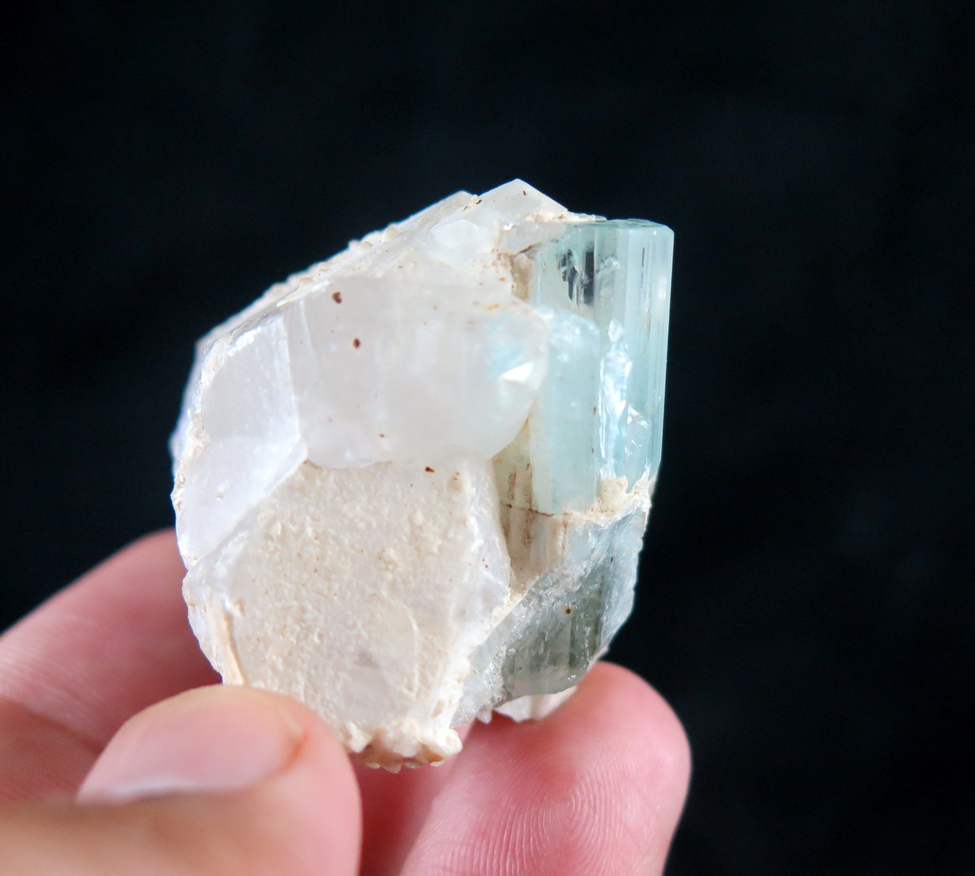 アクアマリン結晶標本：パキスタン産天然原石60.00グラム - Etsy 日本