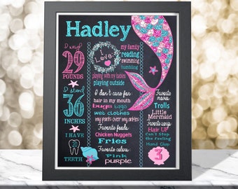 Pizarra de hito de sirena, pizarra de cumpleaños, fiesta de sirena, decoraciones de fiesta de sirena, pizarra de hito, cola de sirena de purpurina