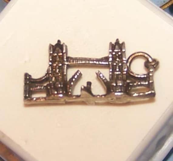LONDON TOWER BRIDGE Charm-- Vintage Sterling