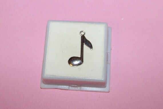 MUSIC NOTE CHARM -- Vintage Sterling Silver Charm… - image 1