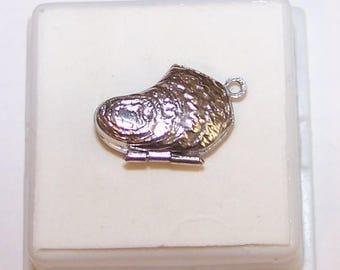 3 D OYSTER SHELL  CHARM / Pendant--Vintage Sterling -- With Faux Pearl