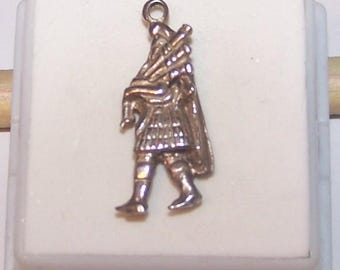SCOTTISH BAGPIPER CHARM -- w/ Kilt -- Vintage Sterling