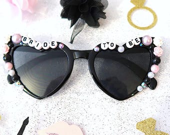 Black & Pink Pearl Bride to Be Sunglasses - Bachelorette  display picture 2