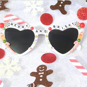 Rhinestone Merry and Bright Sunglasses - Xmas Bachelorette Favour, Christmas Hen Party, Rhinestone Glasses, Custom Festive Pearl Sunglasses