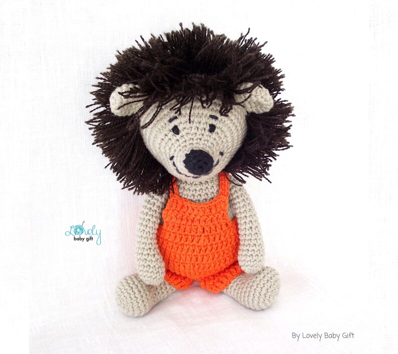 crochet pattern hedgehog in pants