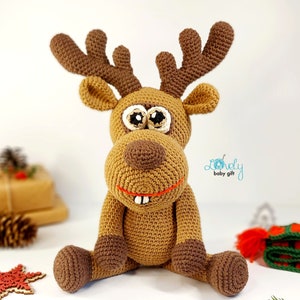 amigurumi reindeer pattern for Christmas gifts