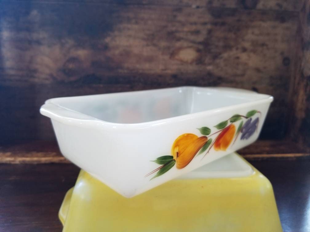 Fire King glass Cookware Baking dish 1QT Hand painted by Washington