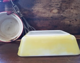 Vintage Pyrex Casserole dish Yellow ware 503-B Glass Cookware
