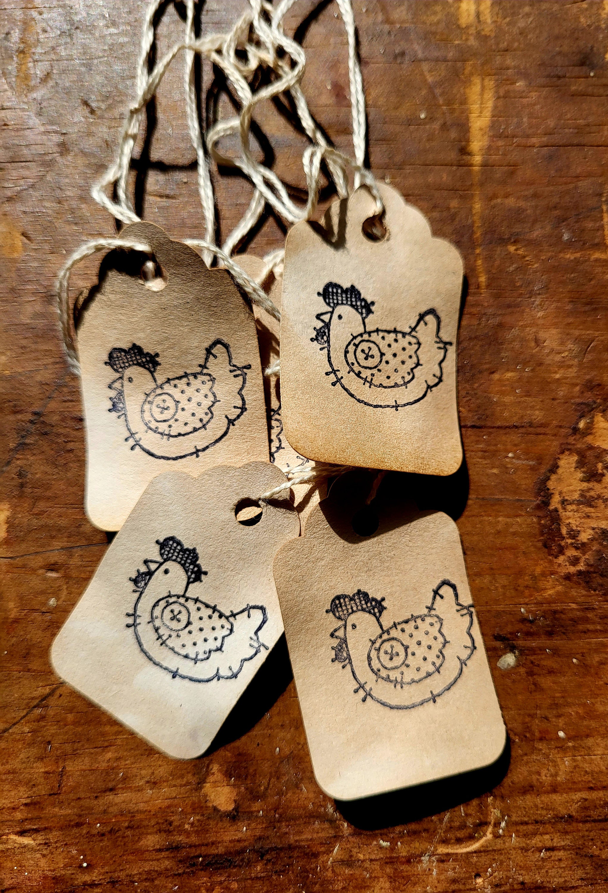 Primitive Hang Tags Patchwork Barnyard Chicken Grungy Aged Gift Tags for Crafts Rustic Packaging Vintage Style Ephemera