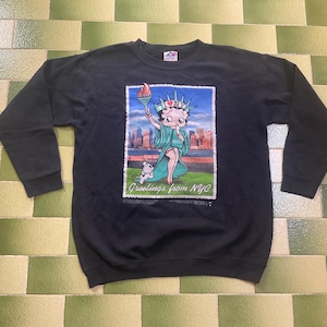 Vintage Betty Boop Sweatshirt: NYC Statue of Liberty Parody, Size Medium