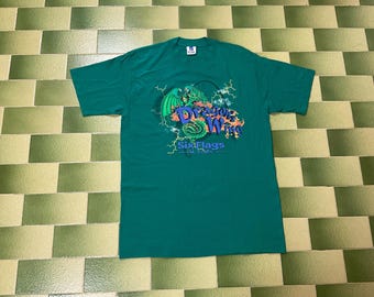 Vintage 90s Six Flags Dragon’s Wing T-Shirt Fits Medium Made in USA