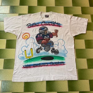 Vintage 90s NFL New England Patriots Ben Coates Sketch T-Shirt Size XL Made in USA