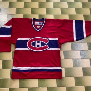 Vintage NHL Montreal Canadiens CCM Hockey Jersey Size Small Stitched Embroidered