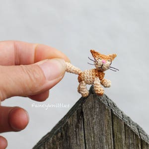 Crochet Cat Miniature Red Kitty, Ginger Kitten Dollhouse Pet, Fancy Amigurumi Tiny Winy Doll, Collectable Gift for Cats Lovers Funny Knitted