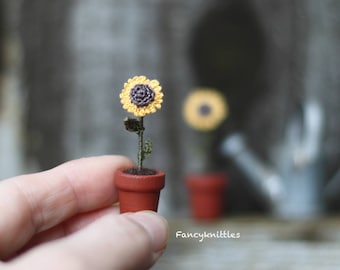Crochet Sunflower in Wooden Pot Miniature Dollhouse Potted Plant, Collectable Gift, Keepsake, Thank You Gift for Mother, Friend, Wooman