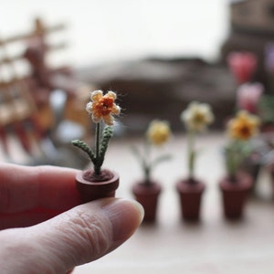 Miniature flower daffodil in a pot, Fairy garden flower. Crochet daffodil, Mother&#39;s day gift, Easter flower, spring gift, ONE flower choose