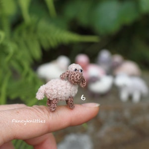 Miniature Sheep Doll, Dollhouse Crochet Toy Pet Animal, Tiny Winy Soft Plush Lamb Collectable Gift for Miniature Lovers, Indoor Fairy Garden 6 - chocolat/beige