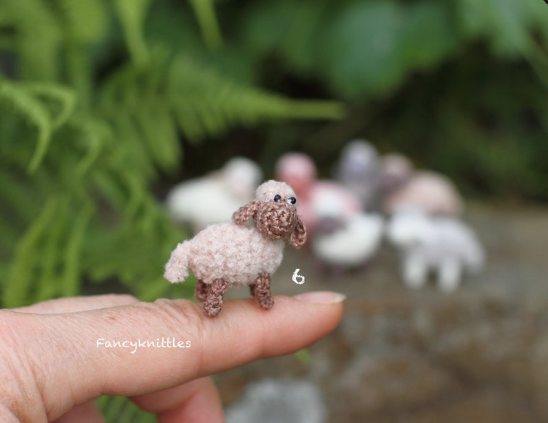 Miniature Sheep Doll, Dollhouse Crochet Toy Pet Animal, Tiny Winy Soft Plush Lamb Collectable Gift for Miniature Lovers, Indoor Fairy Garden 6 - chocolat/beige