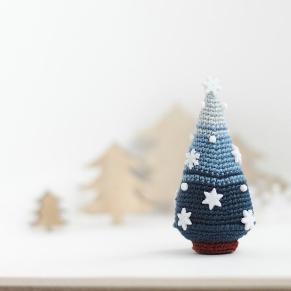 Christmas Tree, Crocheted Christmas Tree, Christmas decoration, Christmas ornament, white snowflakes, blue, navy