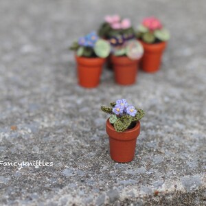 Tiny Crochet African Violet in the Wooden Pot, Dollhouse Miniature Plants, Collectable Mini Floral Gift, Fairy Garden Fake Flower 2 - light violet