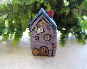 Halloween Haunted House Essential Oil Diffuser, Home Aromatherapy, Kiln-Fired Ceramic