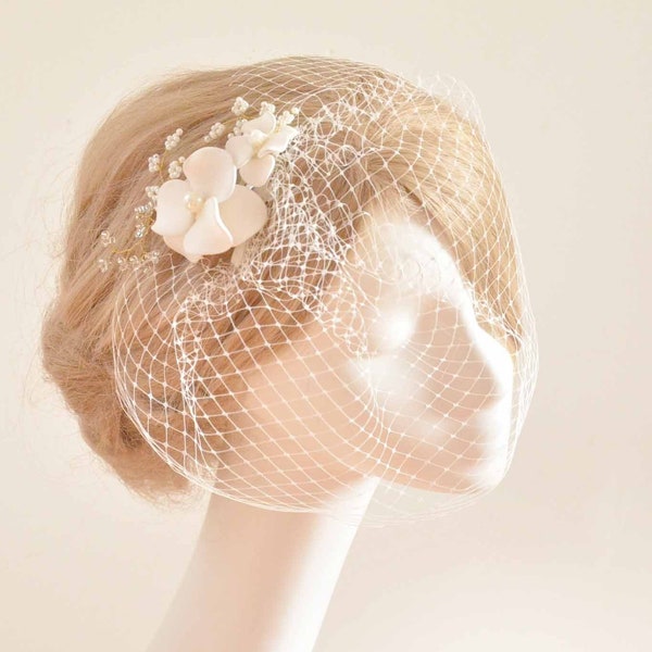 Birdcage veil with flowers decorated with beads, White or ivory bridal pins with netting, Wedding accessories for women