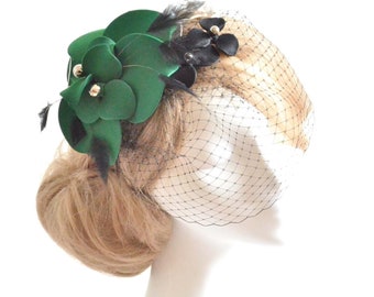 Dark emerald green fascinator with bandeau birdcage veil,  Black hair decoratin with netting and feathers, Wedding accessories