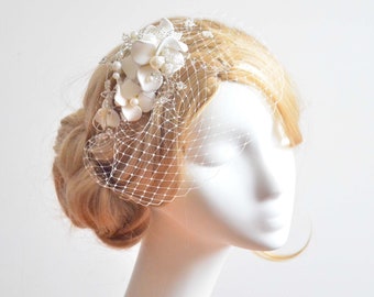 Unusual bridal floral birdcage veil clip, Wedding hair accesory, Mini birdcage veil  with an unique hair piece