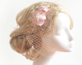 Birdcage veil with blush pink flowers decorated with beads, Bridal hair accessory, Wedding veil with hair flower