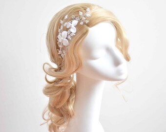 White floral headband, First Communion headband, Bridal floral headband, Irish dance headband, Ivory headband, Floral headband, White flower