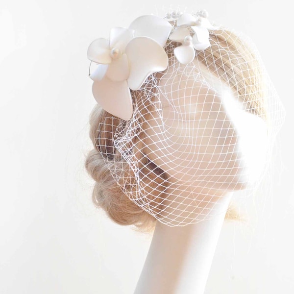 Unique large fascinator with birdcage veil, Bridal hat alternative with netting, Wedding hair decoration