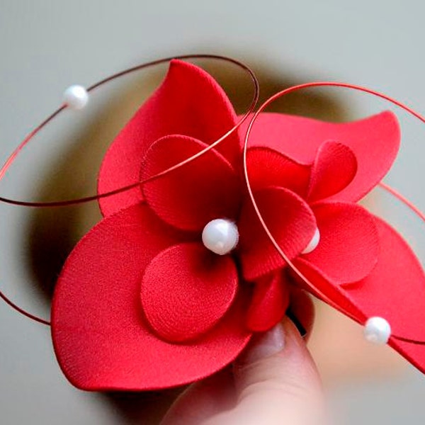 Small red and white fascinator, Red and black hair piece, Wedding hair clip, Hair flower, Red and black wedding hair accessory