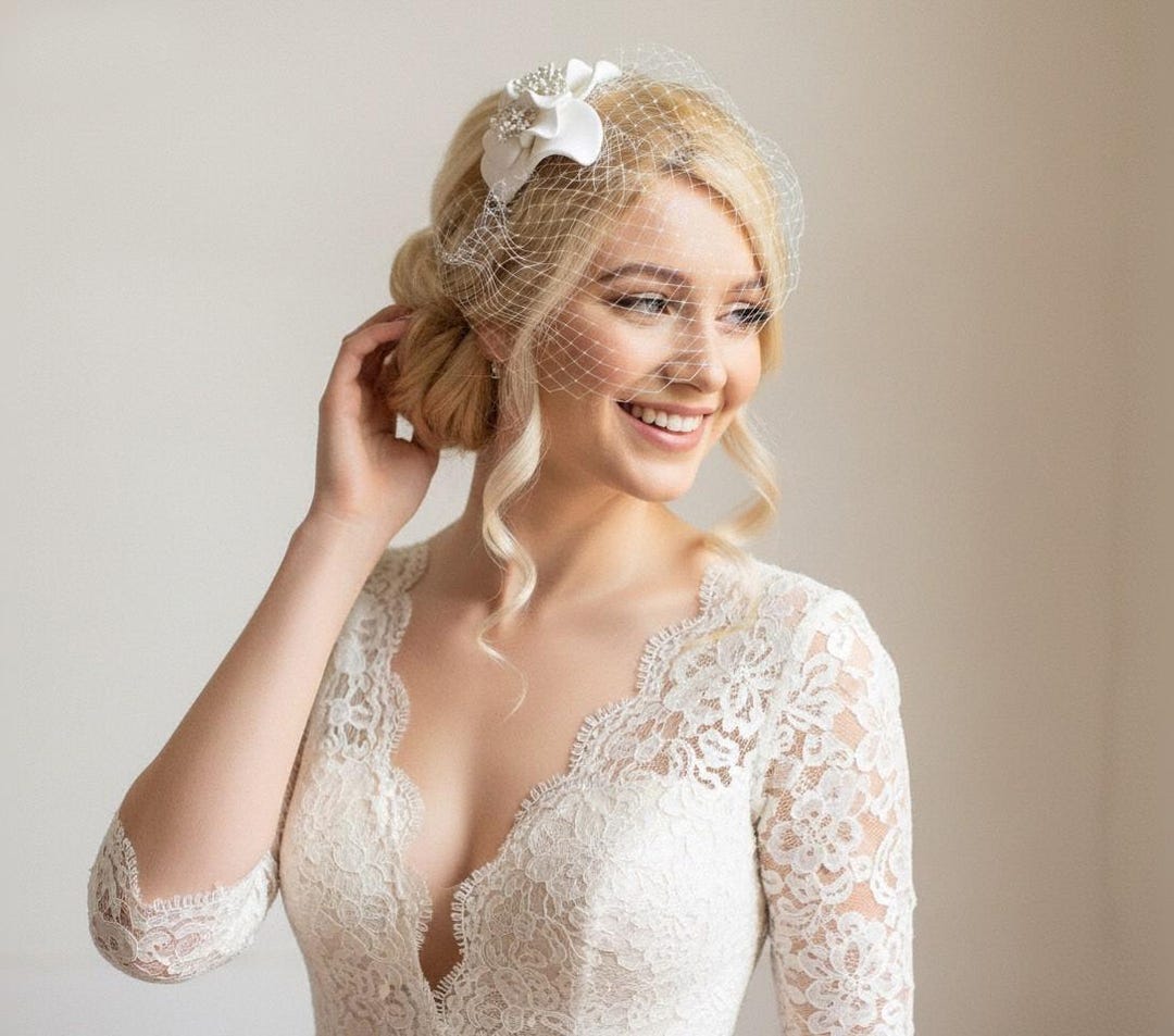 1920s Lace Bride Wedding Birdcage Veil White Flower Bridal Headpiece Accessories Floral Birdcage Veil With Pearls: Petite Bridal Headpiece - Etsy main image 2