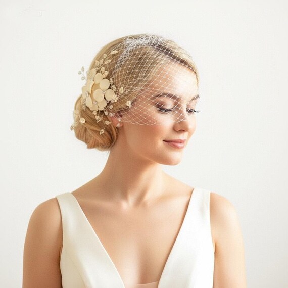 Bridal bandeau headpiece Amazon.com: Unsutuo Feather Birdcage Veil Bridal Bandeau  main image 2