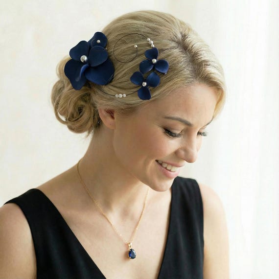 Navy Blue Fascinator Clip – Elegant Handmade Hairpiece  display picture 1