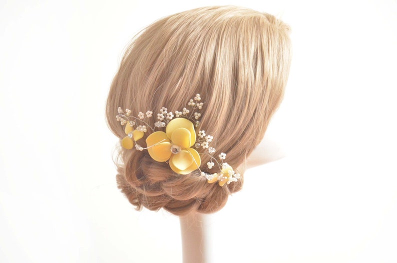 Bridal hair clip Bridesmaid headpiece, Bridal hair comb White hair comb White head piece Floral headpiece Decorative hair comb