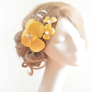 Yellow Flower Fascinator Clip: Romantic Bridal Hair Decoration