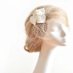 Mini simple white or ivory fascinator with birdcage veil, Unique bridal birdcage veil, Headpiece with netting, Wedding hair decoration image 4