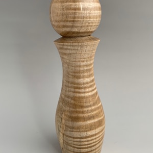 Pepper mill #176 Curly Maple