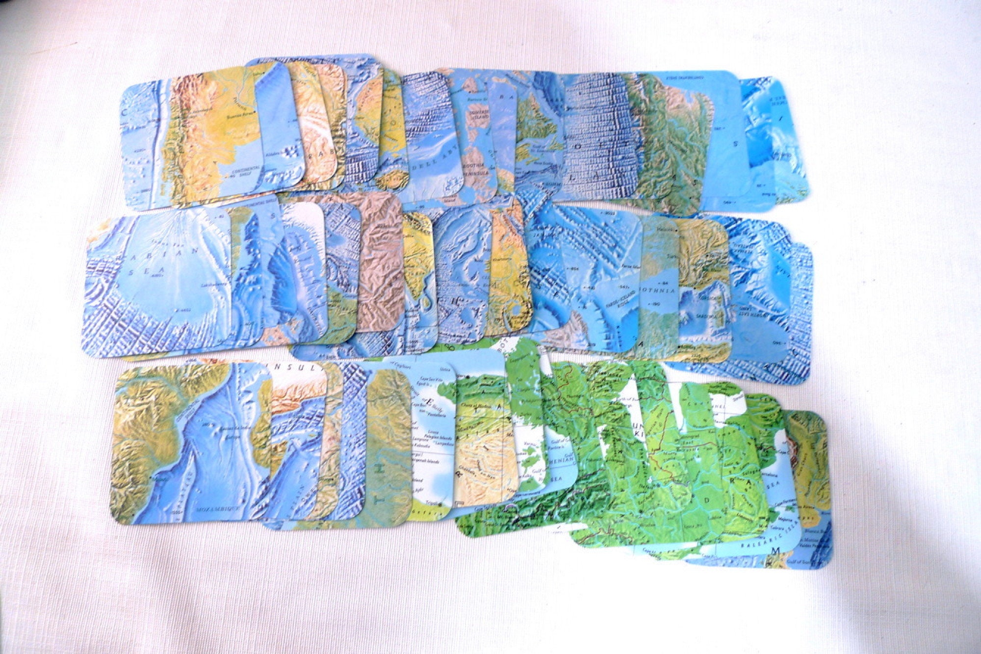 50 Pieces TOPOGRAPHICAL MAPS 3x3 Rounded Corners - Etsy