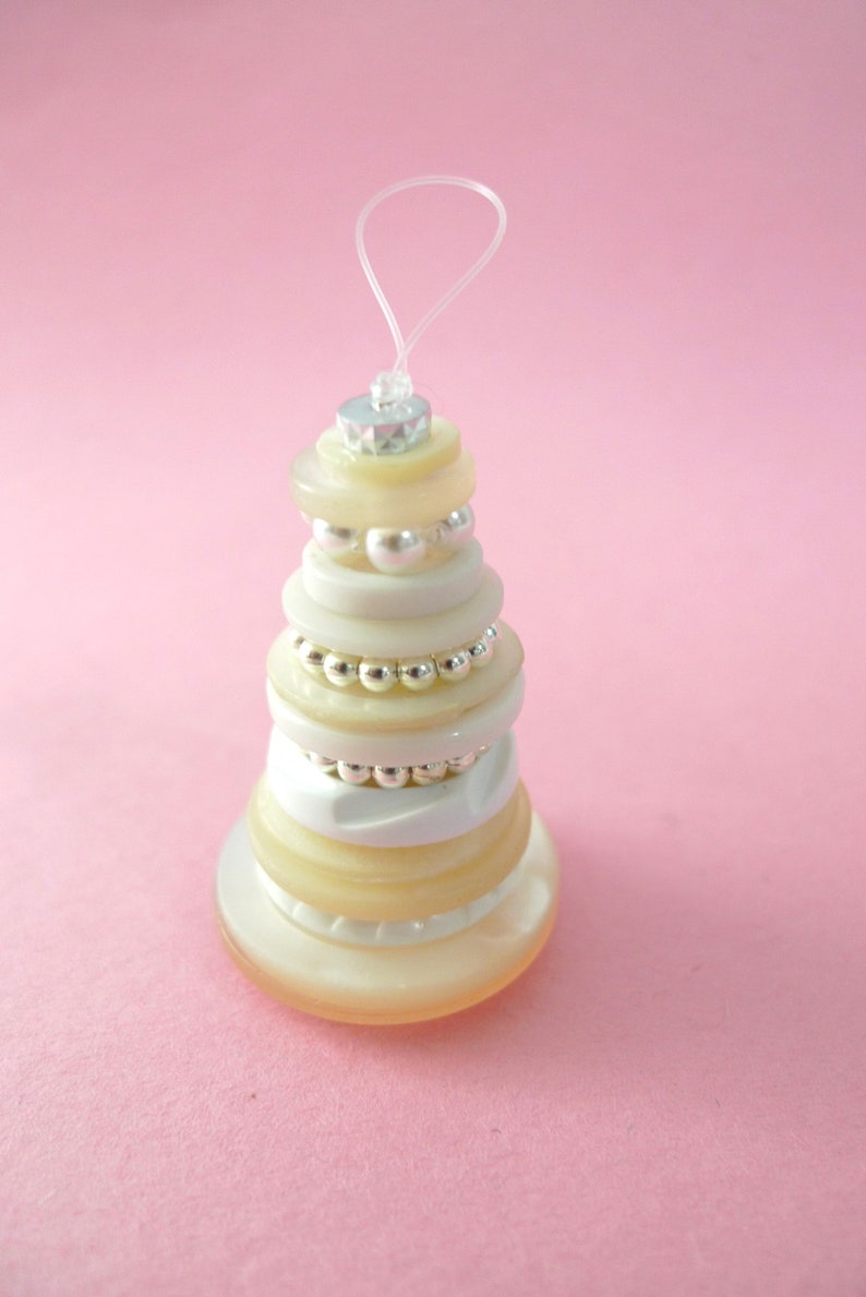 1 Handmade Stacked Button WEDDING CAKE FAVOR Charm Bridal Shower Ornament White & Silver/Gold image 1