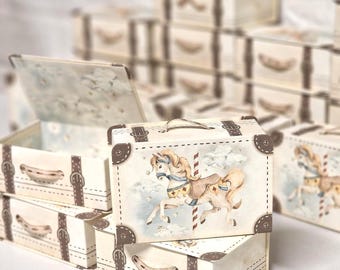 10 Personalized Suitcase Favor Boxes • Stylish Baby Shower, Bachelorette, Party gift • Travel-Themed Wedding Bomboniere