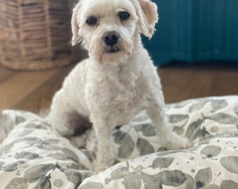 Cubierta de cama para perros personalizada moderna // Cubierta de cama para mascotas de casa de campo // Edredón de cama para perros personalizado // Cubierta de cama de diseño para perros de todos los tamaños