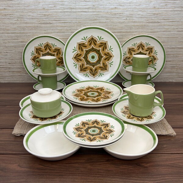 Vintage Royal China "Middlebury" Pattern Cavalier Ironstone Dinnerware Set  20 Piece Set for 4 with Serving Pieces, Made in USA