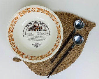 Vintage Royal China Co., Sebring Ohio Serie "Garden Classics" - Taco Salad Serving Bowl y MCM Salad Tongs