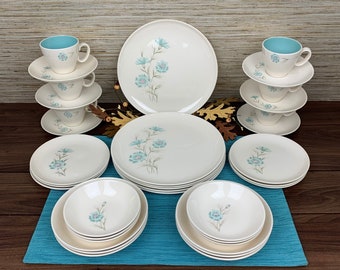 Juego de vajilla vintage moderna de mediados de siglo -Taylor, Smith & Taylor, patrón de ojal Ever Yours - 6 comensales