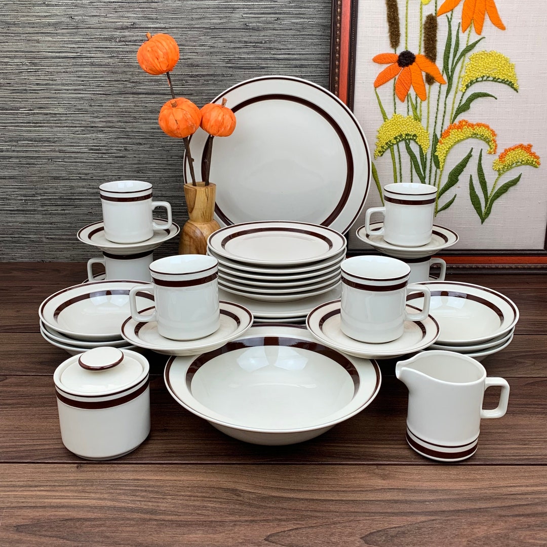 Vintage Sango Orbit Stoneware 221 Brown Pattern Dinnerware Set for 6  Diners, Plus Serving Pieces - Etsy