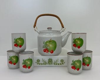 Tetera vintage de cerámica Otagiri con motivos de manzana verde y cereza y 6 tazas a juego